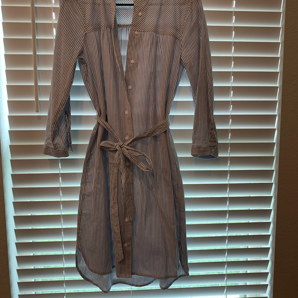Banana Republic knee length dress with tie waist